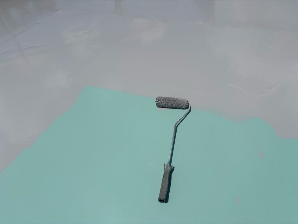 【屋上防水】<br />
トップコート仕上げ